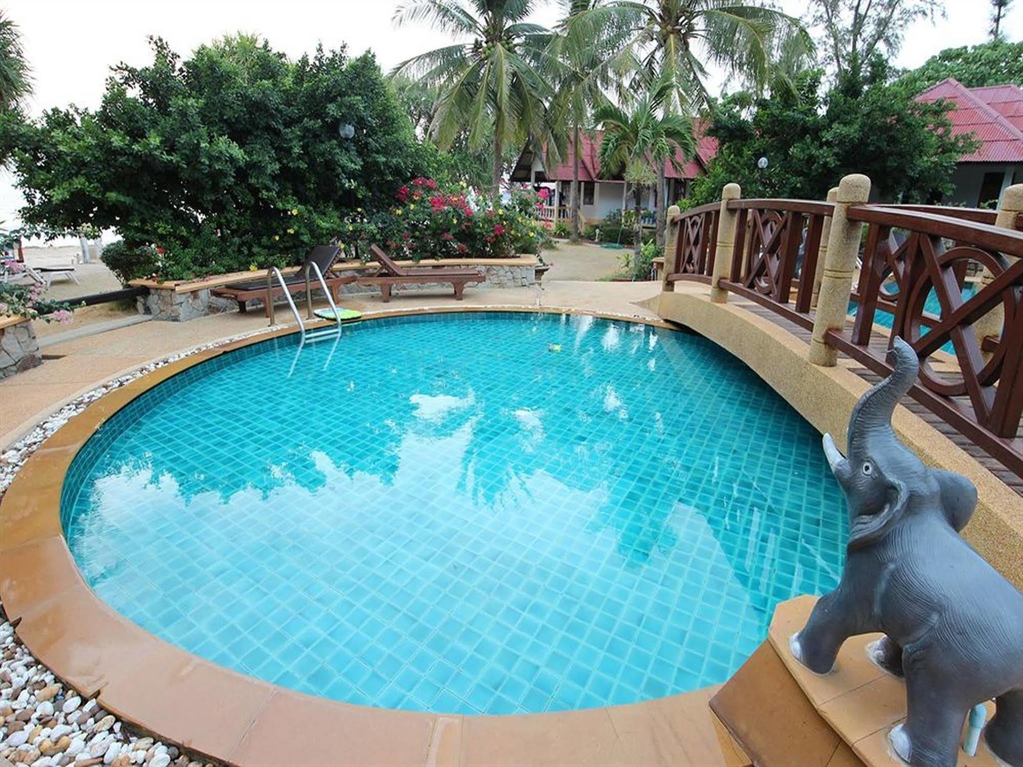 Lanta Villa Resort Ban Ai Dao Екстериор снимка