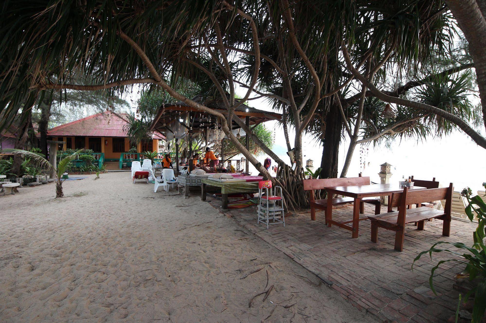 Lanta Villa Resort Ban Ai Dao Екстериор снимка